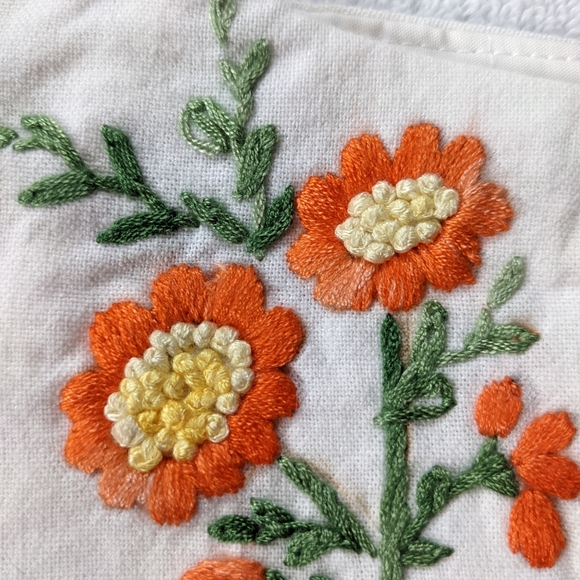 Handmade Pocket Filter Embroidered Face masks - Picture 2 of 6